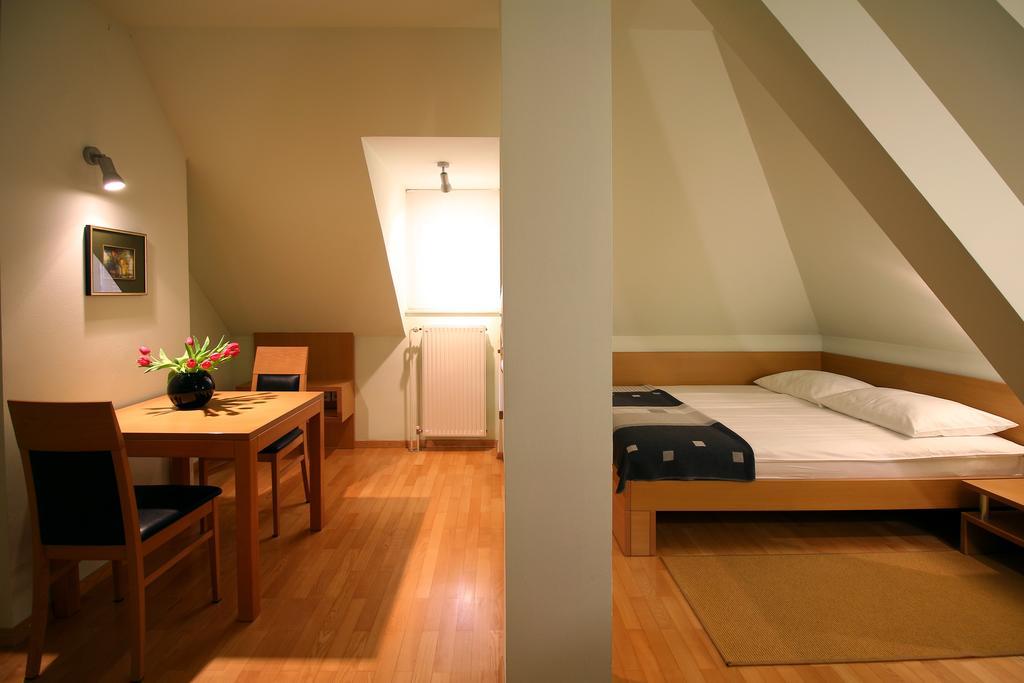 Apartments Villa Boltez Κραν Δωμάτιο φωτογραφία